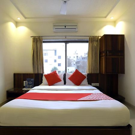 Collection O Satyan Inn Shirdi Exterior foto