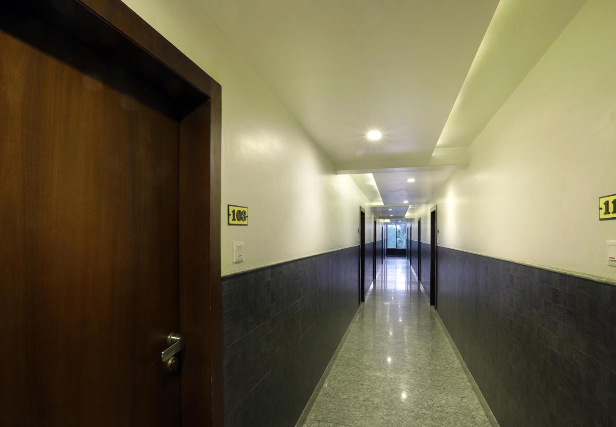 Collection O Satyan Inn Shirdi Exterior foto