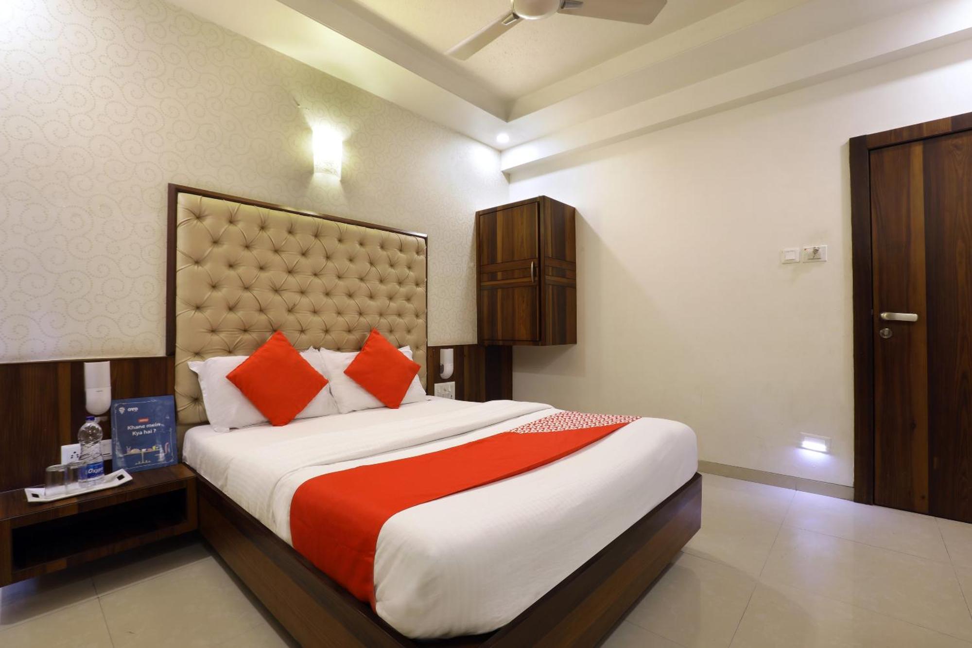 Collection O Satyan Inn Shirdi Exterior foto