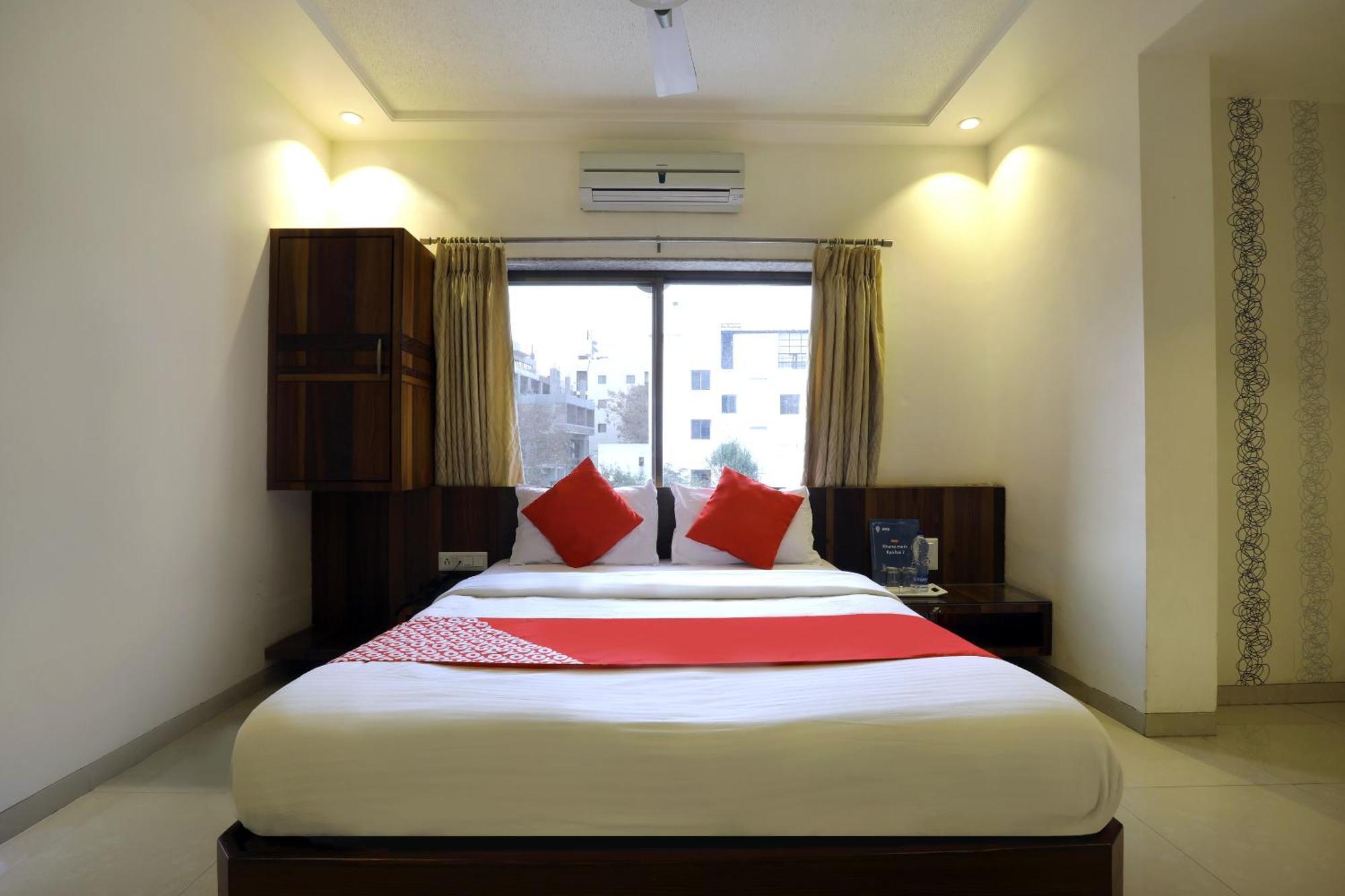 Collection O Satyan Inn Shirdi Exterior foto