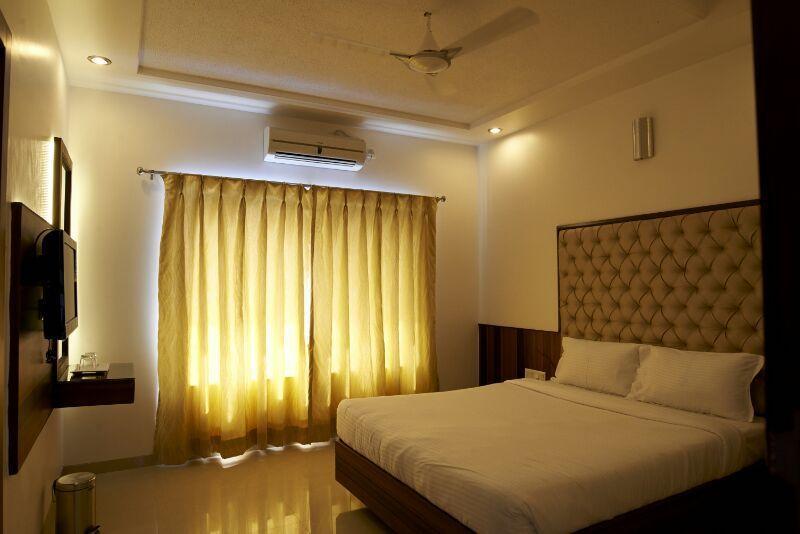 Collection O Satyan Inn Shirdi Habitación foto