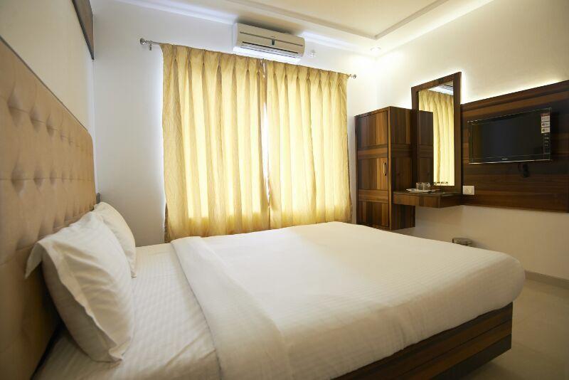 Collection O Satyan Inn Shirdi Habitación foto