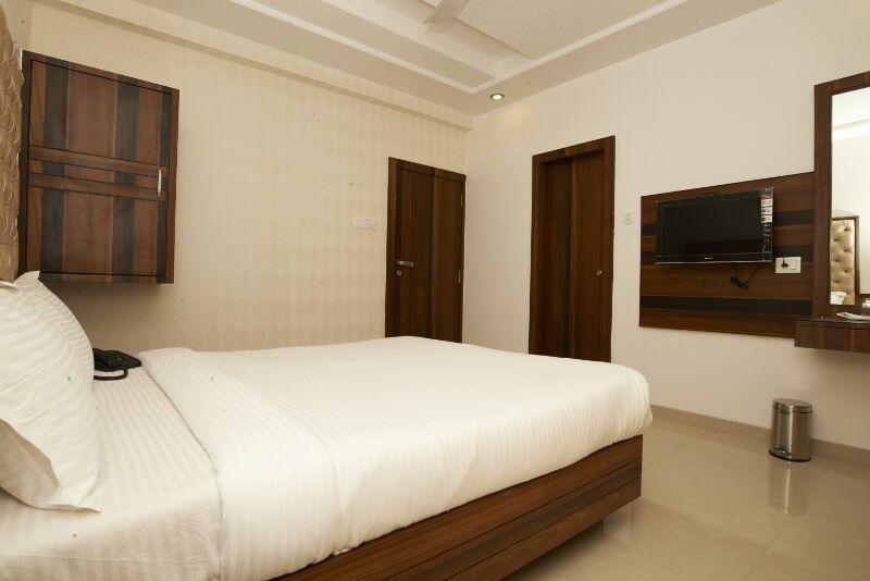 Collection O Satyan Inn Shirdi Habitación foto