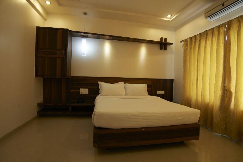 Collection O Satyan Inn Shirdi Habitación foto