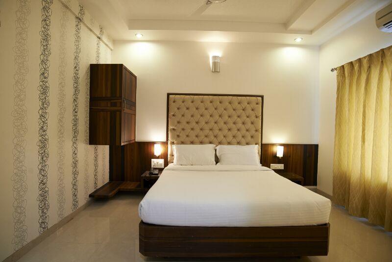 Collection O Satyan Inn Shirdi Habitación foto