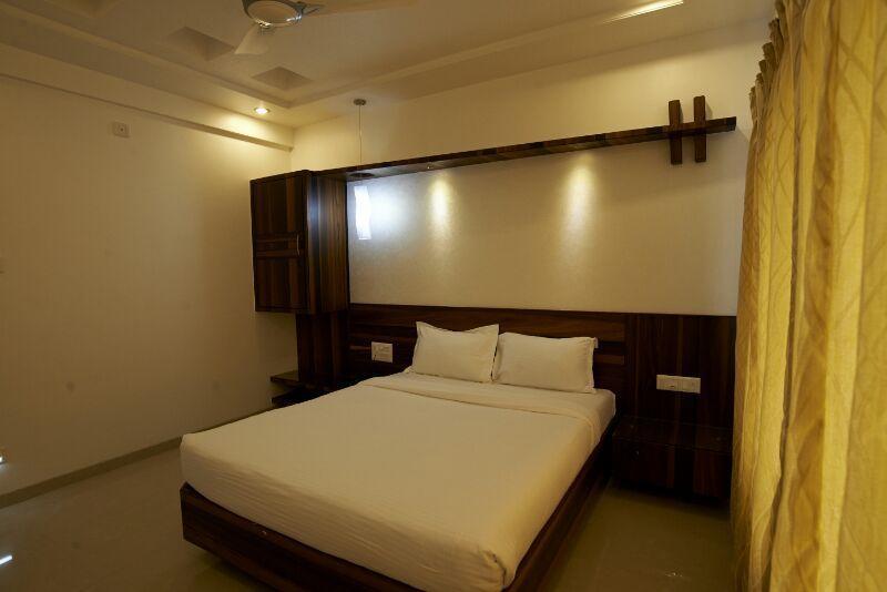 Collection O Satyan Inn Shirdi Exterior foto