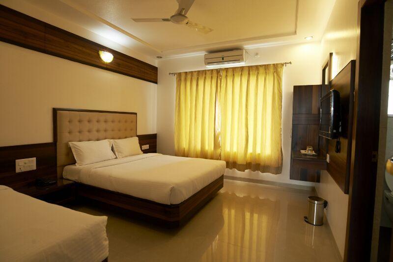Collection O Satyan Inn Shirdi Exterior foto