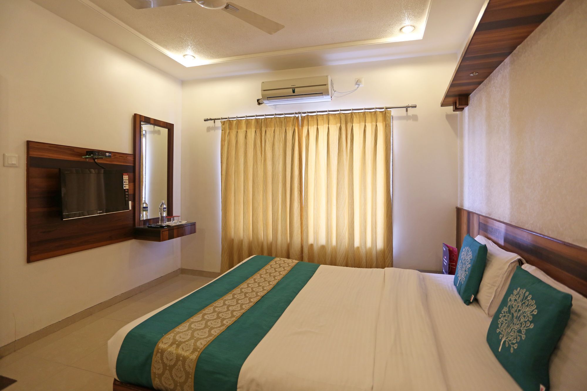Collection O Satyan Inn Shirdi Exterior foto